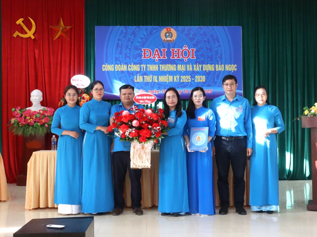 The grassroots union congress at Bao Ngoc Company was successfully held. Photo: Nong Hau
