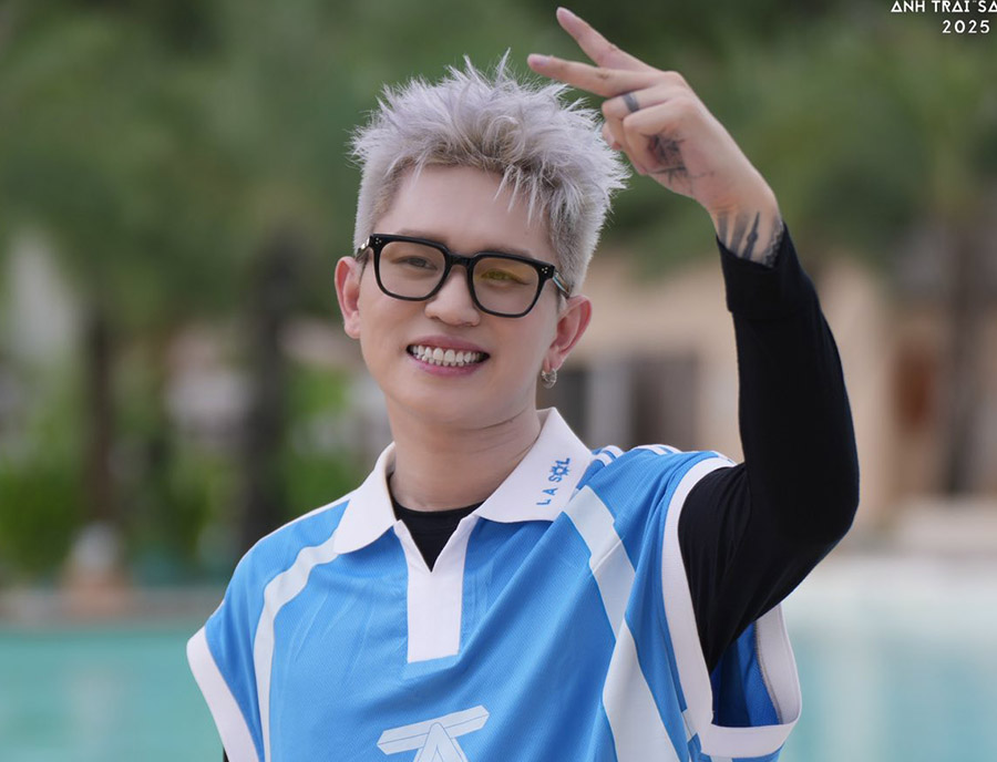 B Ray giu phong do co the tien sau o Anh trai say hi. Anh: Nha san xuat
