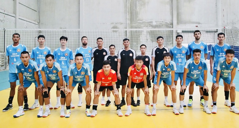 Doi Cong an TP Ho Chi Minh lan dau tien vao ban ket giai bong chuyen quoc gia. Anh: CATPHCM