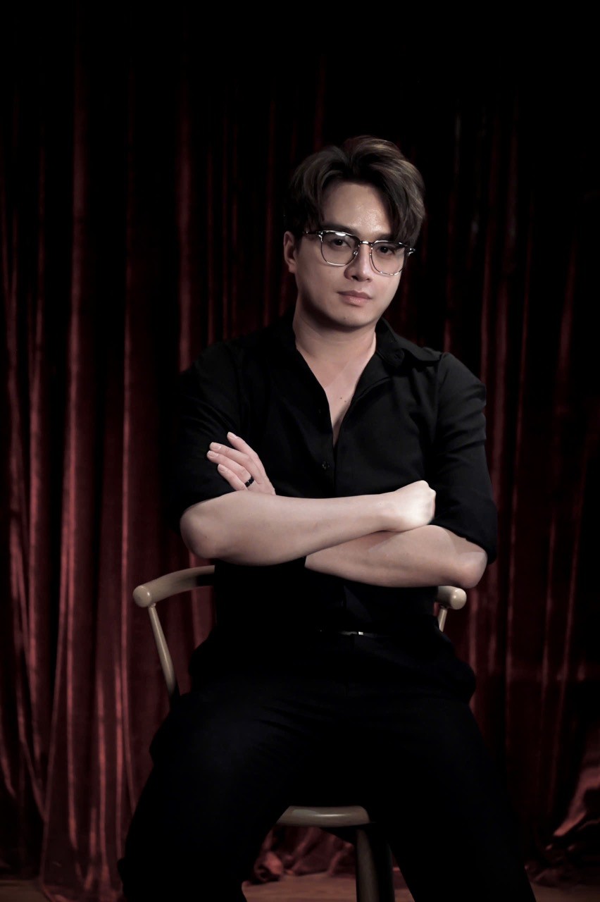 Ha Noi Xuan Ha Thu Dong”