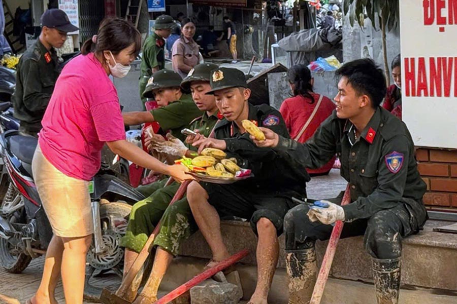 Am tinh quan dan.