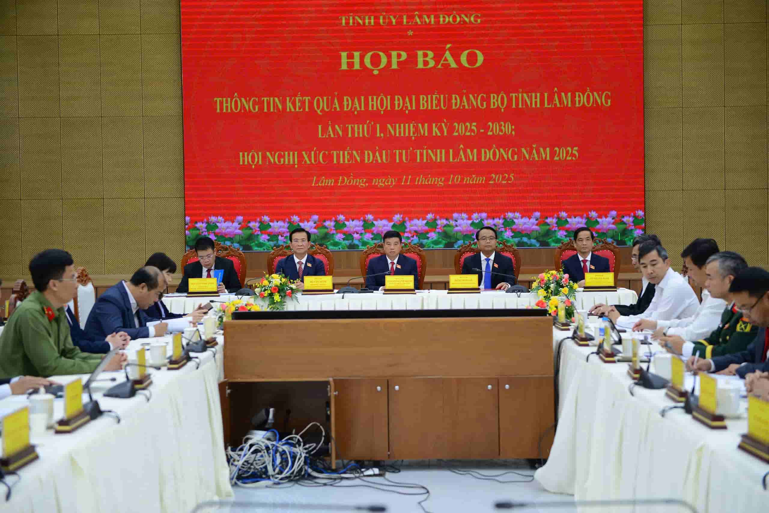 La province de Lam Dong appelle les entreprises nationales et etrangeres a investir dans des dizaines de grands projets. Photo : Khanh Phuc