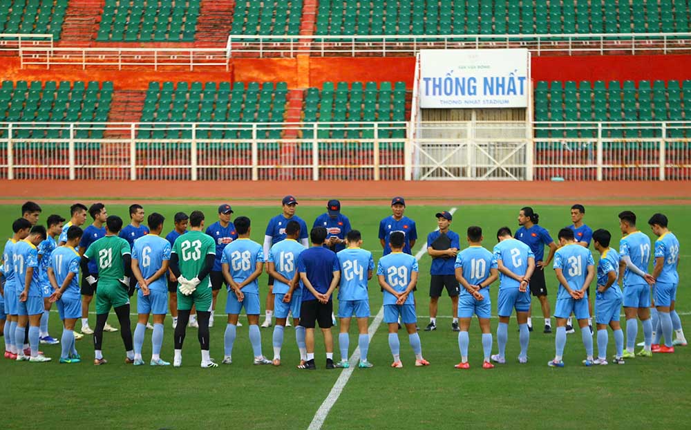 Chieu 11.10, doi tuyen Viet Nam co buoi tap o san van dong Thong Nhat (phuong Dien Hong, TPHCM). 