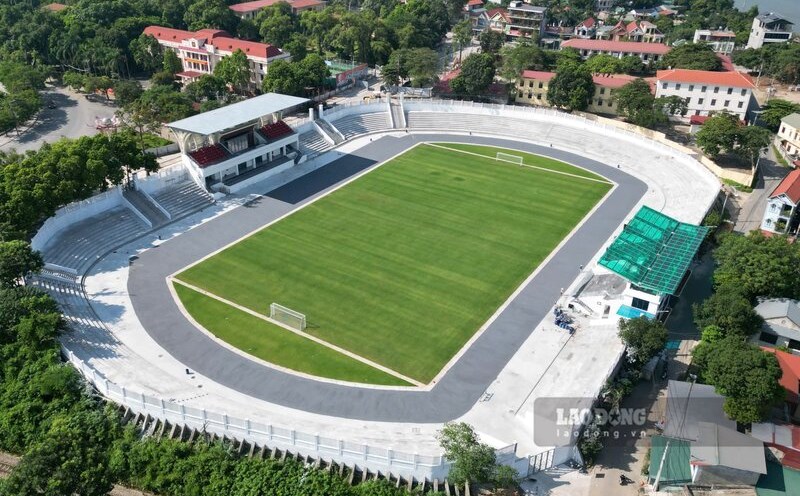 The project to renovate and upgrade Phu Tho town stadium is about to be inaugurated. Photo: To Cong.