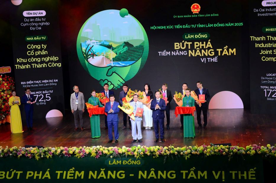 Cac nha dau tu den voi Lam Dong. Anh: Lam Hong