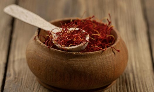 Nhụy hoa nghệ tây, gia vị tự nhiên cải thiện giấc ngủ và tinh thần. Ảnh: Thùy Dương