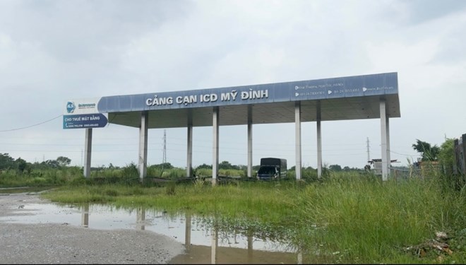 The Ministry of Construction is seeking opinions on new regulations on dry ports. Photo: Dinh Truong