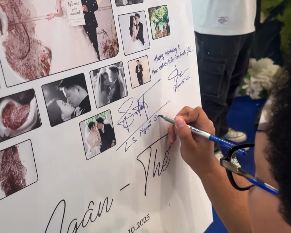 Creating a creative pen storage corner for guests will make the wedding parties of couples more impressive. Photo: Huyen Trang