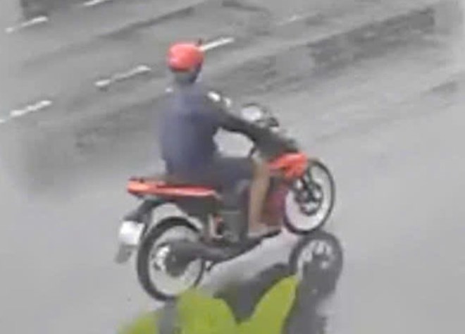 Công an Đắk Lắk xử lý đối tượng cướp giật điện thoại của người bán cà phê