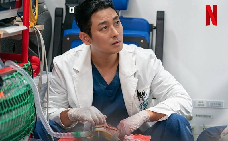 Joo Ji Hoon in the movie "The Trauma Code: Heroes On Call". Photo: Producer