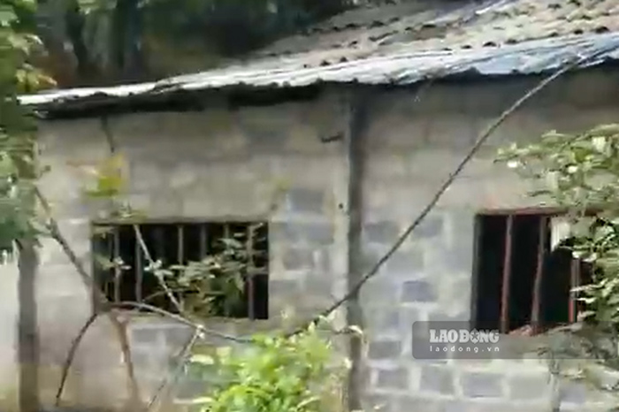 Người dân bức xúc cho rằng nhà cửa nằm trong quy hoạch nên không thể sửa chữa, nhưng sân Pickleball vẫn vô tư được xây dựng. Ảnh: Đinh Đại