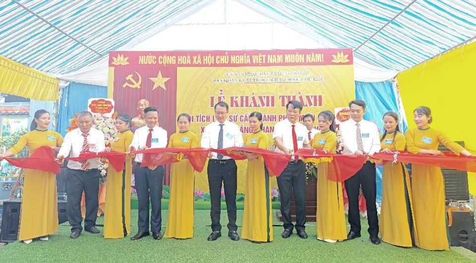 Inauguracion del proyecto de restauracion y proteccion del sitio historico de Miéu Chủ Khe. Foto: Comuna de Hung Tháng ciudad de Hai Phong