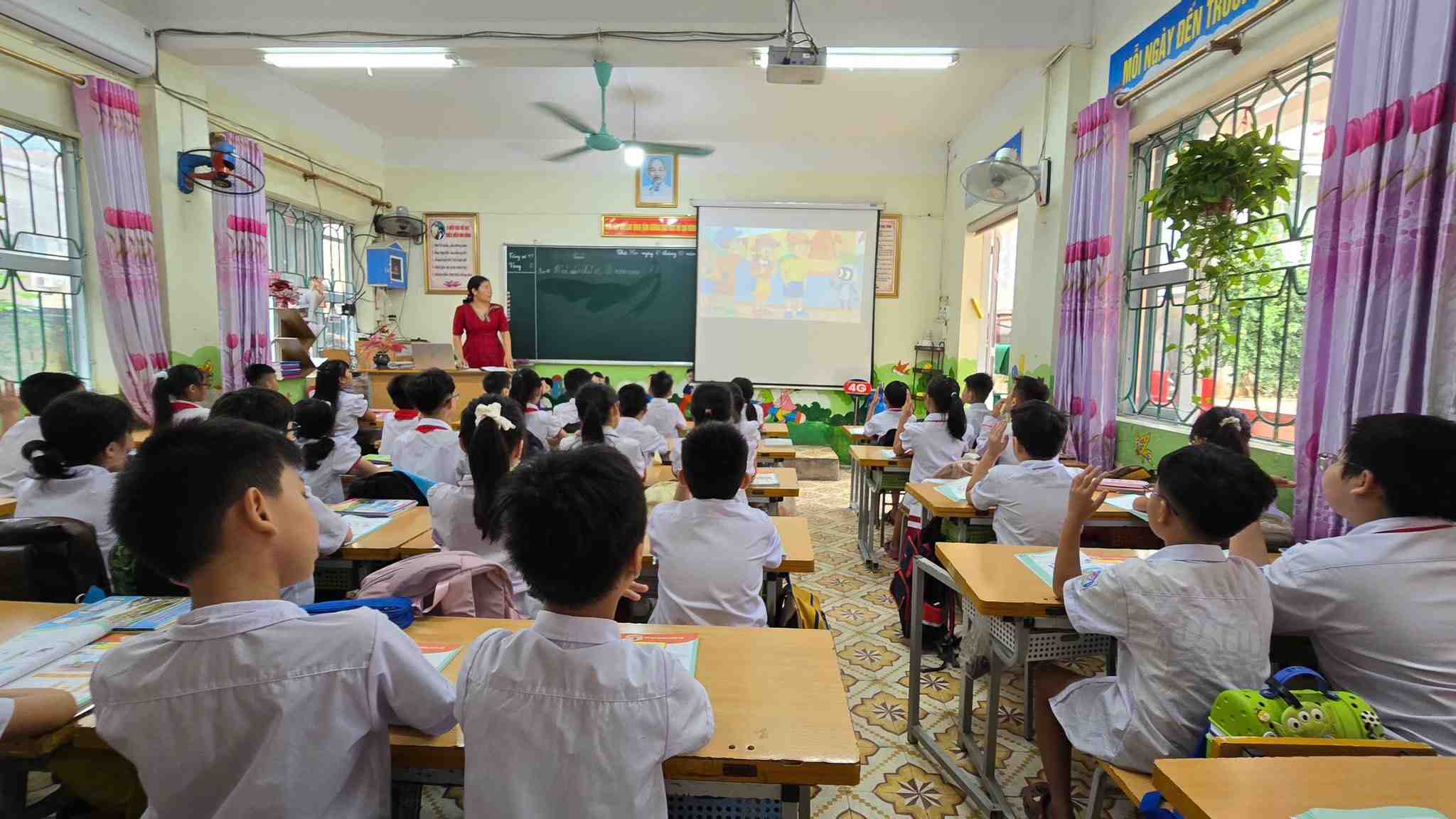 Students in Cao Bang have returned to school. Photo: Tan Van