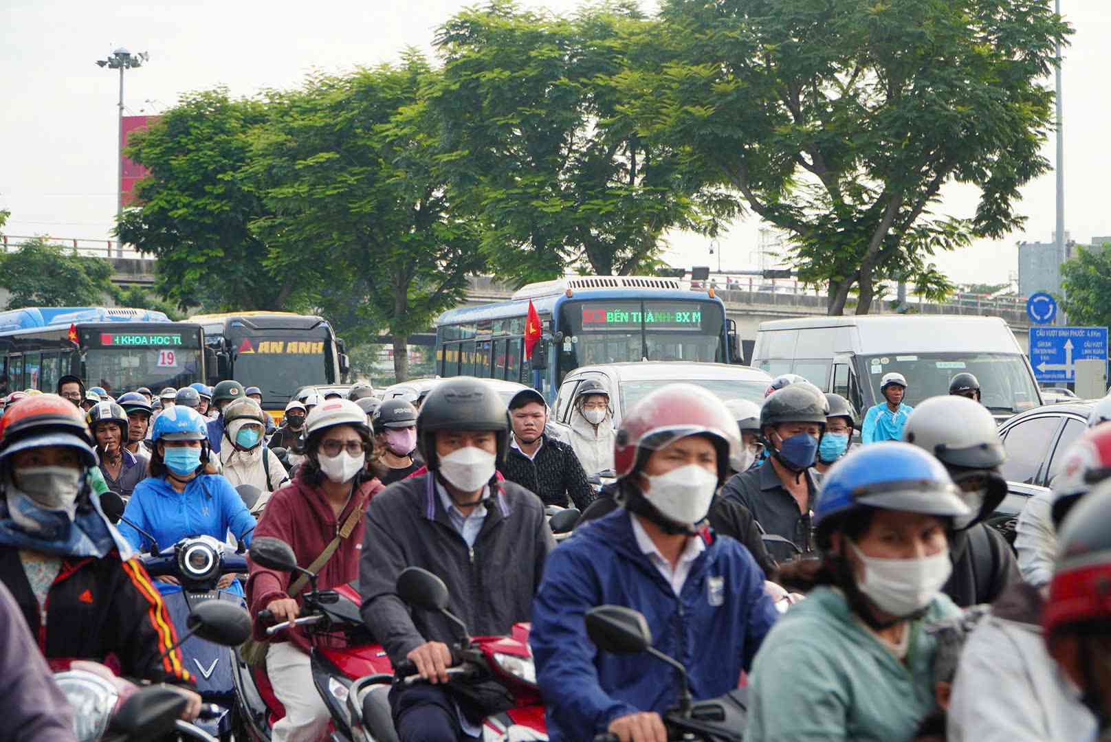 Sunny weather in the South. Photo: Ngoc Anh