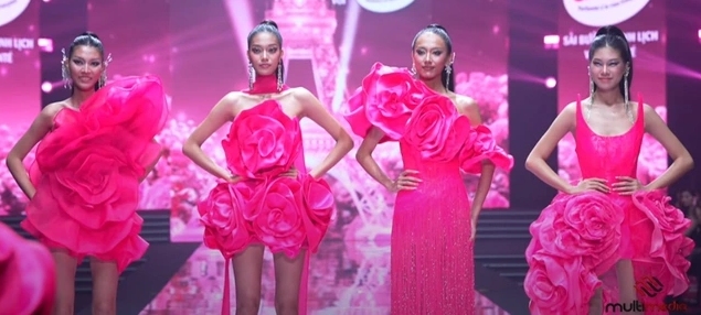 Mai Hoa (thứ 2 từ trái qua) là quán quân Vietnam’s Next Top Model 2025. Ảnh: Nhà sản xuất.