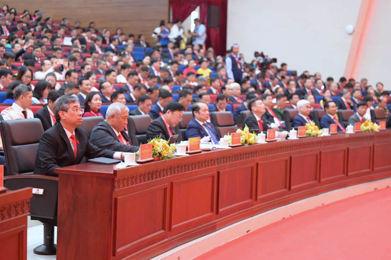 Cac dai bieu du phien tru bi.  Anh: Ban to chuc