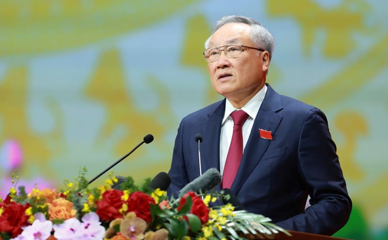 Politburo member, Permanent Deputy Secretary of the Government Party Committee, Permanent Deputy Prime Minister Nguyen Hoa Binh presented a political report at the 1st Government Party Congress. Photo: Hai Nguyen