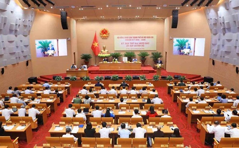 The Ministry of Home Affairs proposes the authority to approve the results of the election, dismissal, and removal of Chairman and Vice Chairman of the People's Committee. In the photo of the 16th Hanoi People's Council, term 2021-2026, holding the 26th session. Photo: Hanoi People's Council