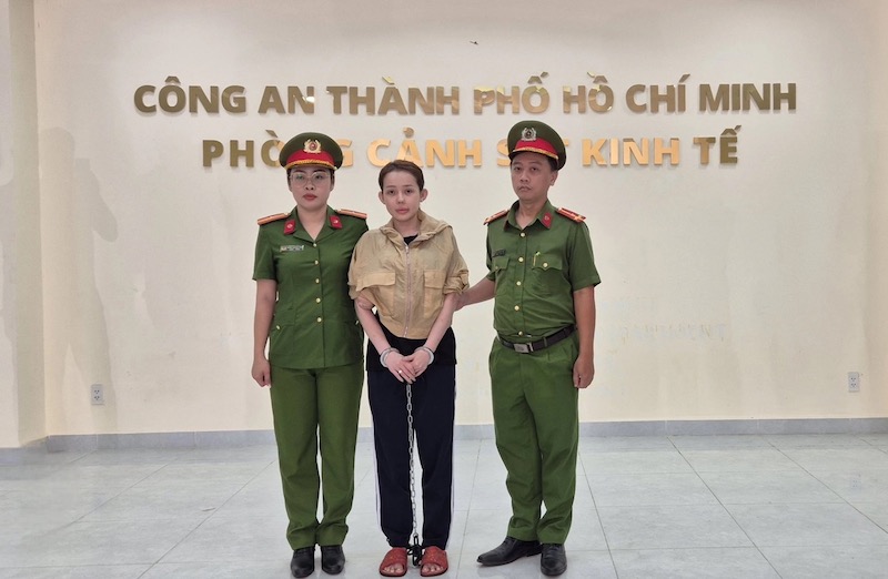Prosecution and temporary detention of Vo Thi Ngoc Ngan (nickname "Ngan 98") Photo: Police