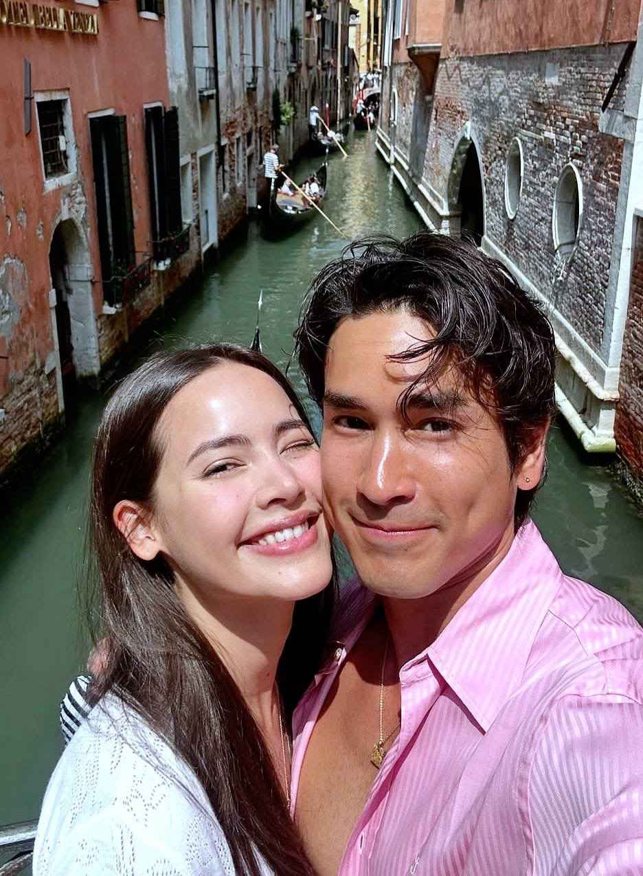 Nadech Kugimiya va Yaya Urassaya duoc menh danh cap doi vang trong lang giai tri Thai Lan. Anh: CGV.