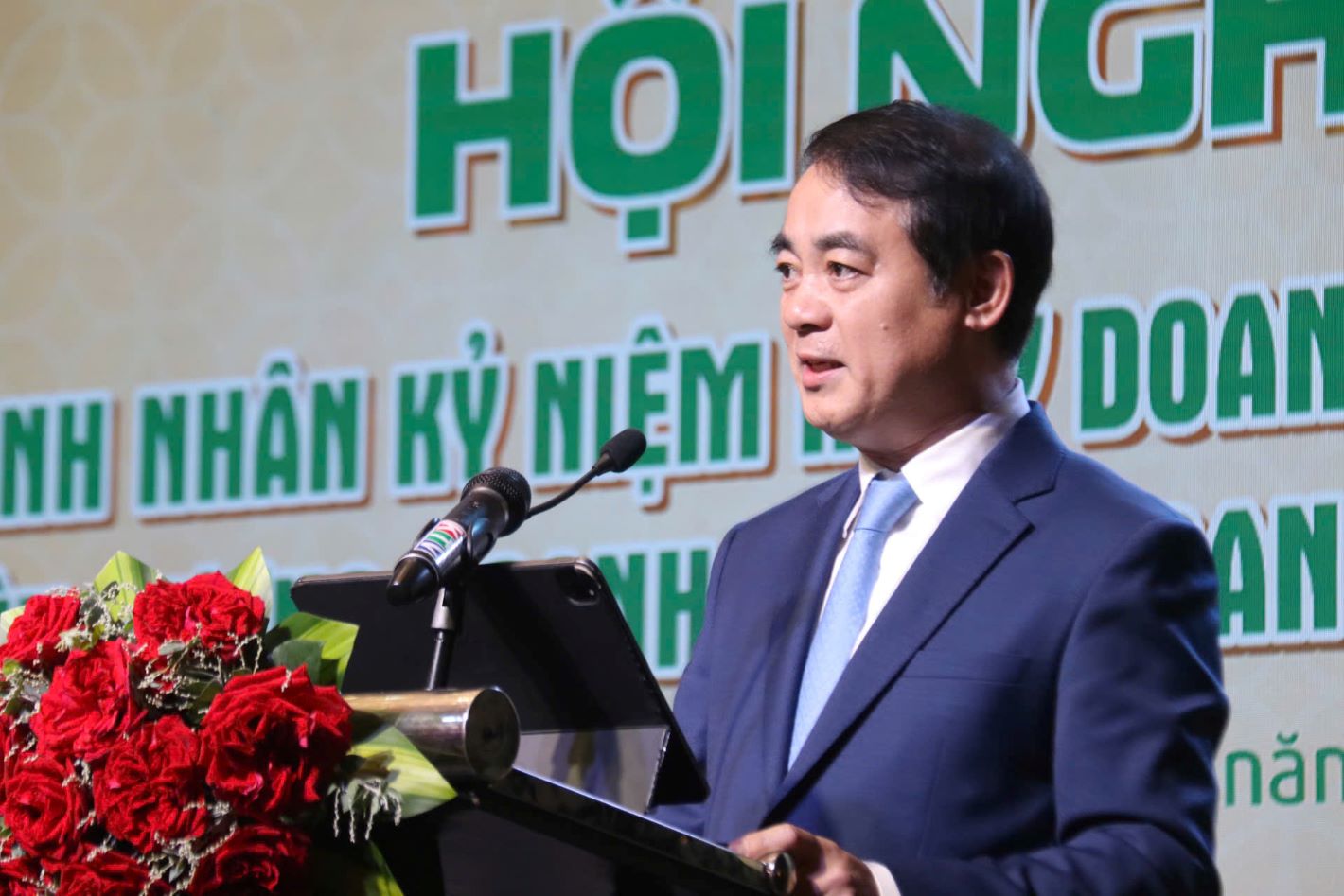 Ong Nghiem Xuan Thanh - Bi thu Tinh uy Khanh Hoa chia se tai hoi nghi. Anh: Phuong Linh