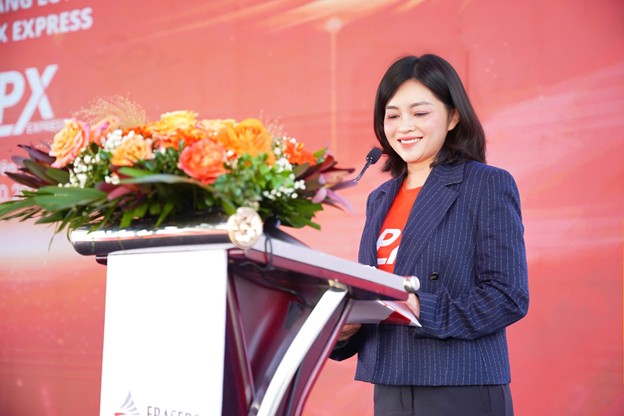Ba Quyen Tran, Giam doc SPX Express Viet Nam cho biet du an se gop phan cung co va phat trien he sinh thai thuong mai dien tu tai Viet Nam. Anh: SPX Express