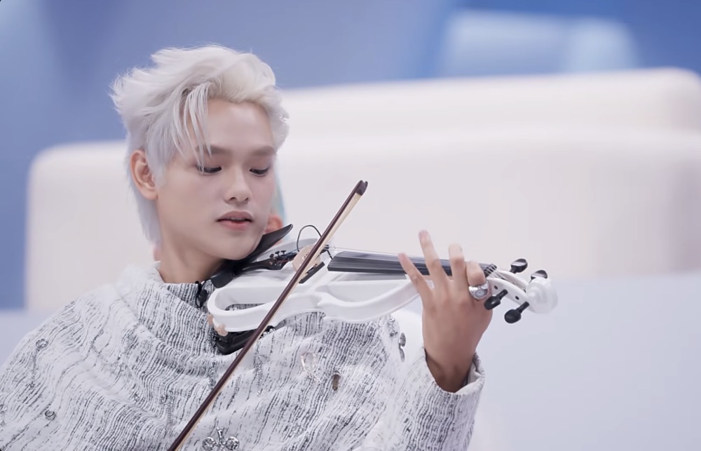 가수 Bui Truong Linh. 사진: 제작자 Anh trai say hi