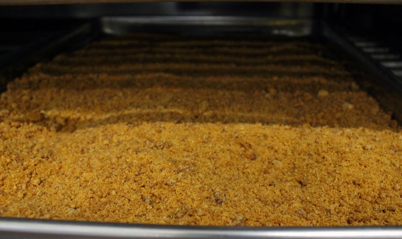 Cong ty cung la don vi dau tien thanh cong voi viec che bien mat thot not thanh bot. Anh: Thanh Mai