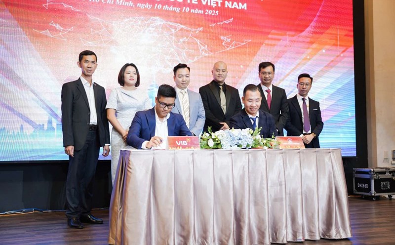 The signing ceremony of strategic cooperation between Thien Khoi Group and VIB took place in Ho Chi Minh City.