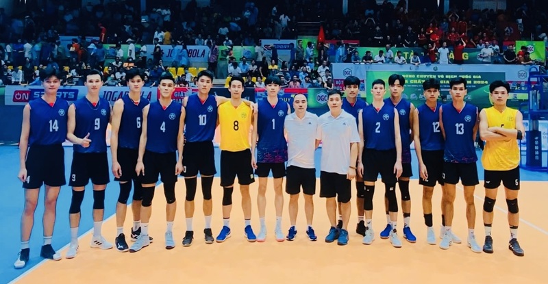 하노이 남자 배구팀은 전국 선수권 대회에 남았습니다. 사진: 호아이 비엣