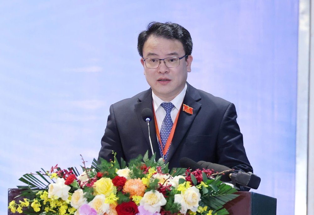 Deputy Minister of Finance Tran Quoc Phuong said that the Government Party Congress discussed contents related to breakthrough priority sectors and fields to achieve a growth rate of 10% or more. Photo: Hai Nguyen