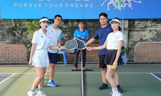 Pickleball là môn thể thao thu hút sự quan tâm của xã hội vài năm gần đây. Ảnh: Vũ Linh