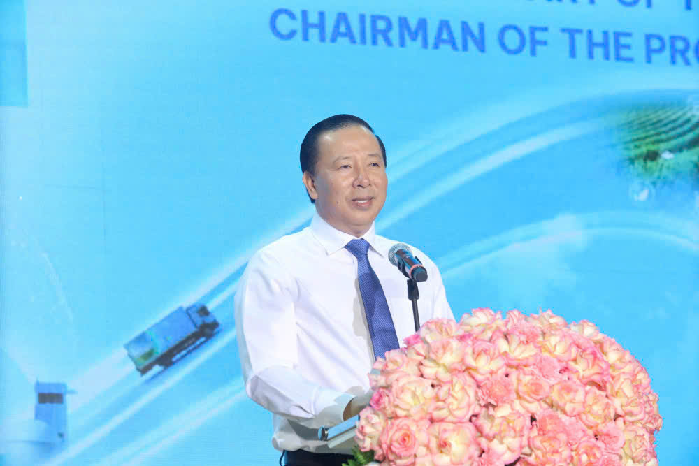 Chu tich UBND tinh Tay Ninh Nguyen Van Ut phat bieu tai buoi hop mat. Anh: Duy Minh