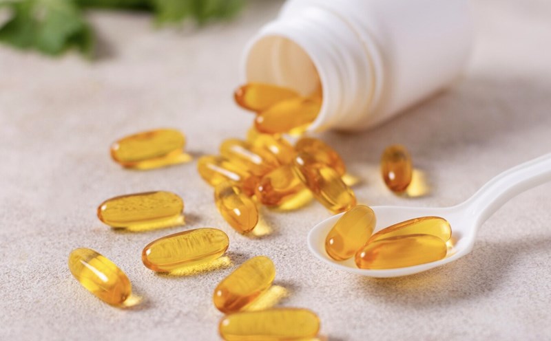 CÂN NHẮC KHI DÙNG VITAMIN E VÀ OMEGA 3 6 9 CÙNG LÚC