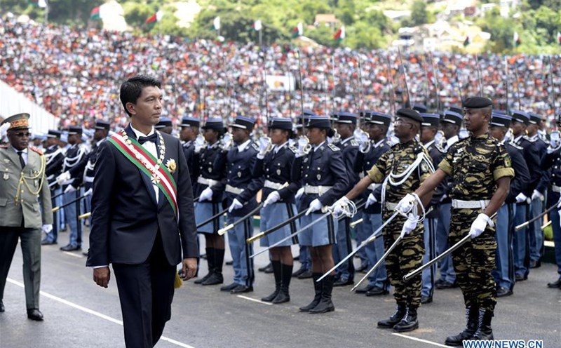 Vietnam President Andry Rajoelina approved the honor guard at the inauguration ceremony on January 19, 2019. Photo: Xinhua