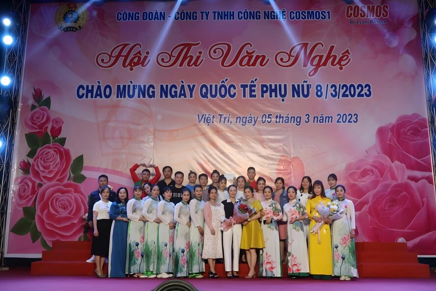 Ban than chi Luong va cac chi em trong bo phan deu tich cuc tham gia cac hoat dong, phong trao ma Cong doan to chuc. Anh: NVCC.