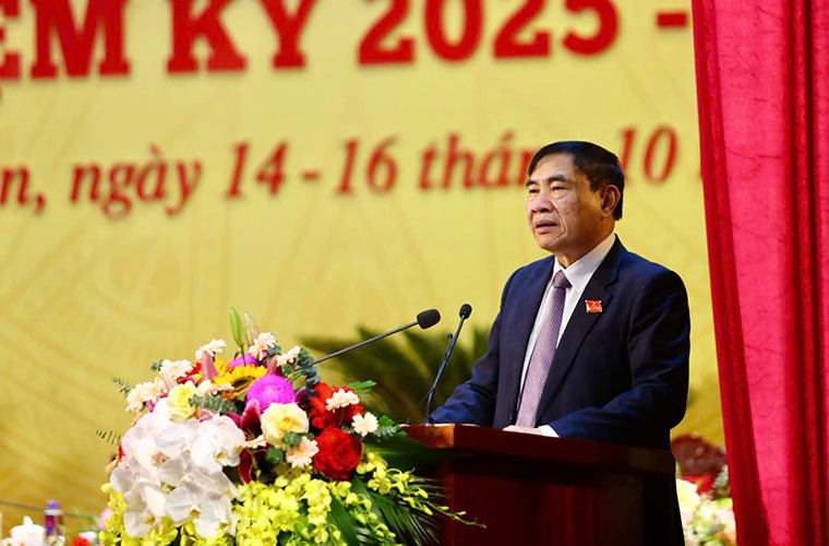 Anh: Thanh Binh