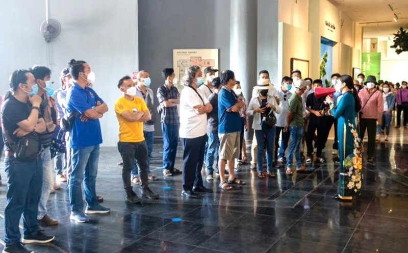 There were quite a lot of tourists coming to visit and learn at the Con Dao Museum in the past. Photo: Organizing Committee
