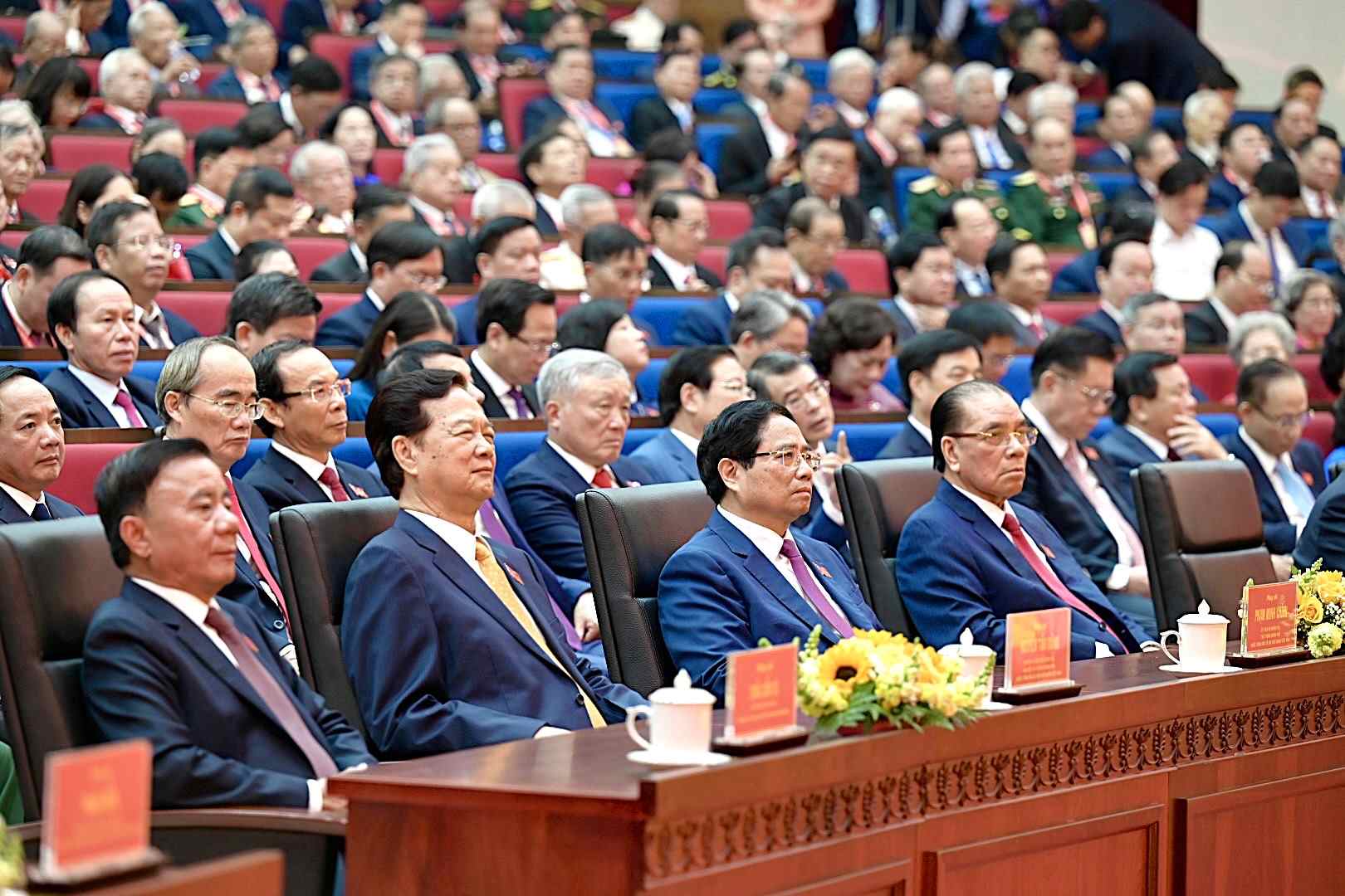 Cac lanh dao, nguyen lanh dao Dang, Nha nuoc tham du khai mac Dai hoi dai bieu Dang bo TPHCM. Anh: Ban To chuc Dai hoi