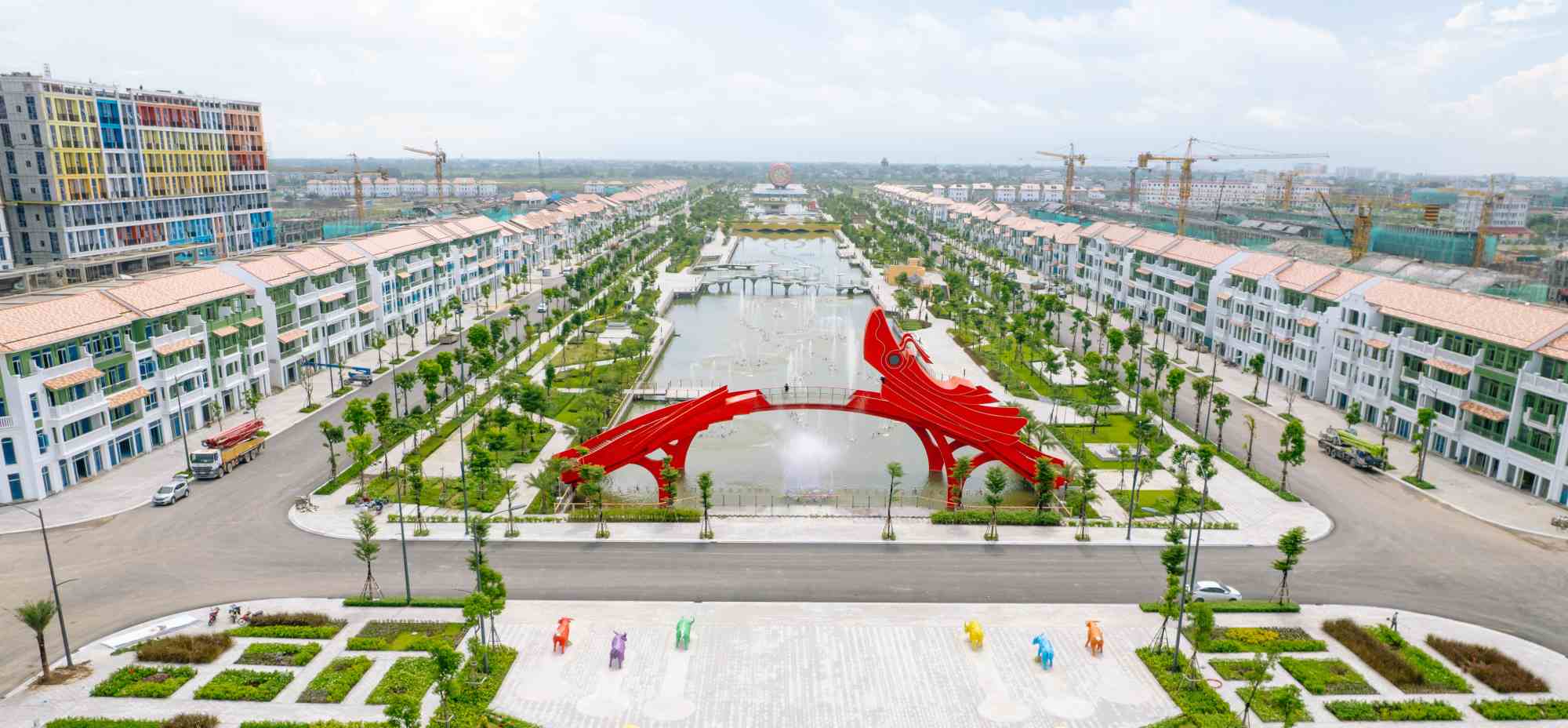 Truc le hoi va Quang truong Thoi Dai tai phuong Ha Nam, Ninh Binh. Anh: NGUYEN TRUONG
