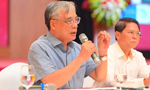 PGS.TS Trần Đình Thiên - nguyên Viện trưởng Viện Kinh tế Việt Nam - phát biểu tại Diễn đàn Kinh tế tư nhân Việt Nam 2025. Ảnh: ĐOÀN HƯNG