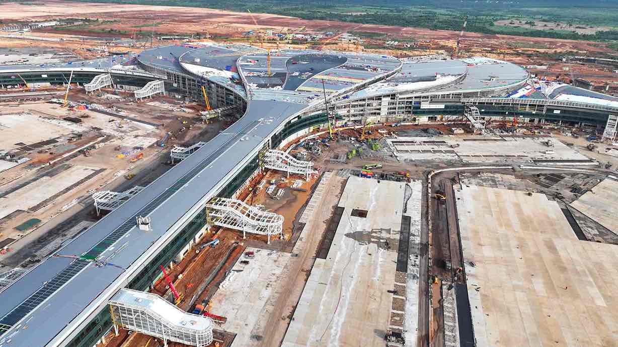 Long Thanh空港の旅客ターミナルの建設。写真:HAC