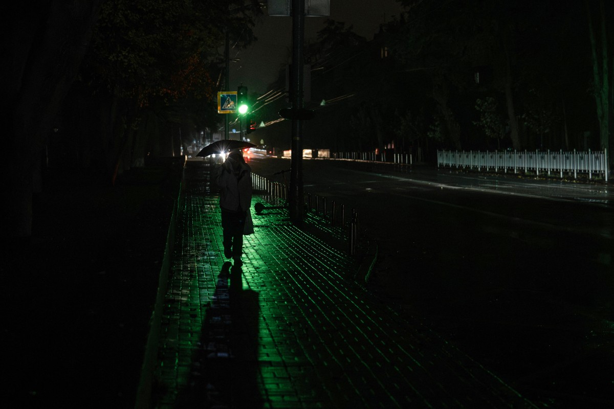Mat dien o Kiev sau cac cuoc khong kich cua Nga, ngay 10.10.2025. Anh: AFP