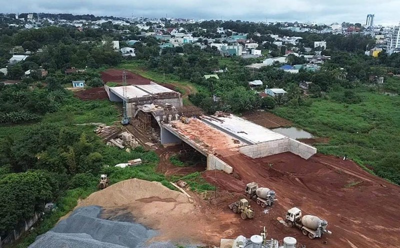 Nguyen Van Linh Street project and Nguyen Van Linh Street residential area technical infrastructure project in Gia Lai. Photo: Hoai Phuong
