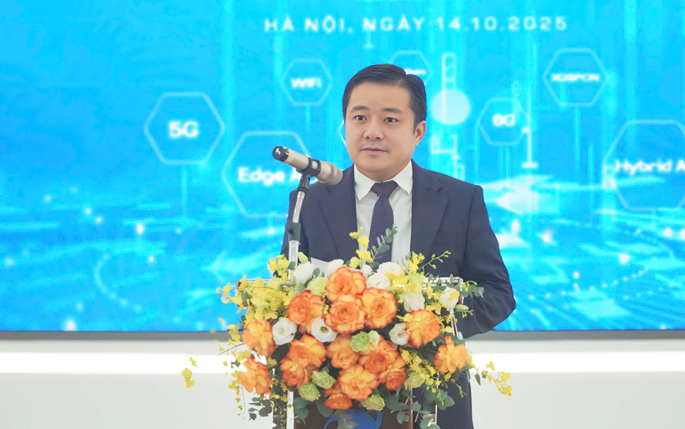 Ong Huynh Quang Liem - Tong Giam doc VNPT phat bieu tai le ra mat. Anh: Hao Thien