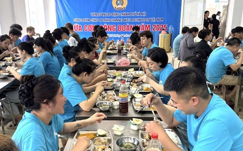The 2025 Union Meal is jointly organized by the Union of Channel Well Technology Vietnam Co., Ltd. (Hanoi). Photo: Tran Vu