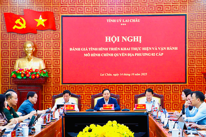 sau 3 thang trien khai mo hinh chinh quyen dia phuong 2 cap, hoat dong cua he thong chinh tri tren dia ban tinh co ban on dinh, thong suot, phat huy hieu qua buoc dau. Anh: UBND tinh Lai Chau