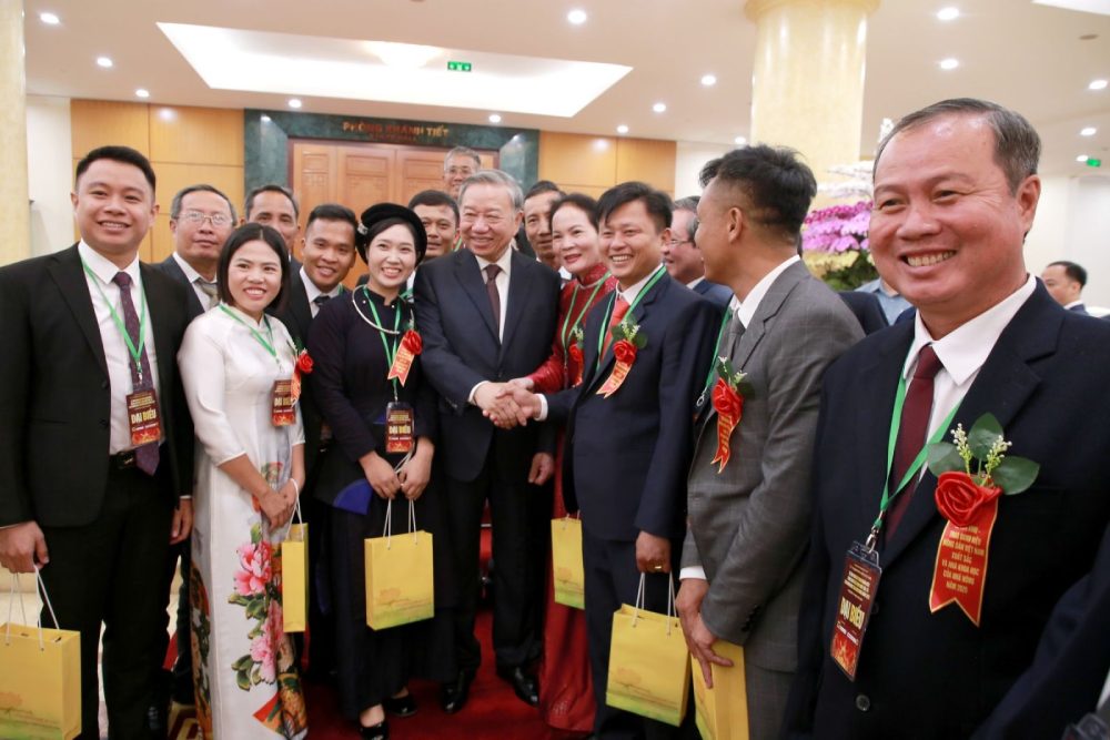 Tong Bi thu To Lam voi cac dai bieu. Anh: Hien Hoa