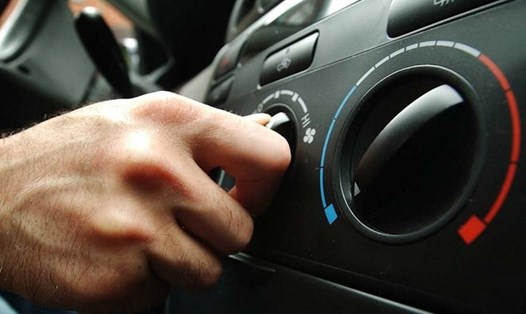 Bảo dưỡng điều hòa ô tô đúng cách giúp xe luôn mát mẻ. Ảnh: Phương Duy