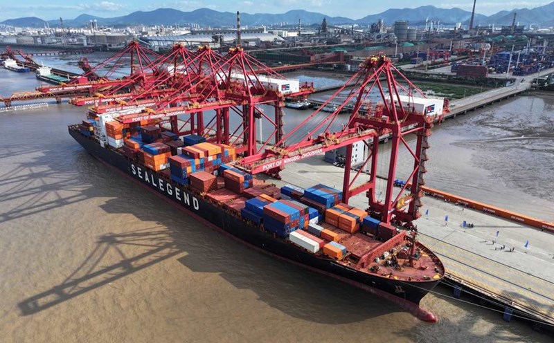 The Istanbul Bridge at Ninh Ba - Chu San port on September 22, 2025, is preparing to depart for England across the Arctic. Photo: Ninh Ba Port - Chu San